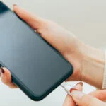 iPhoneのバッテリー交換は意味ないって本当？タイミングや費用について解説